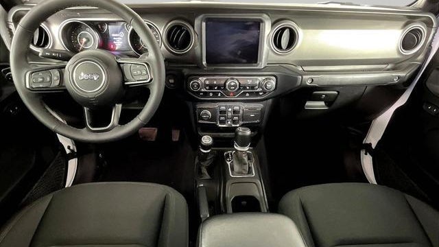 2023 Jeep Gladiator Sport