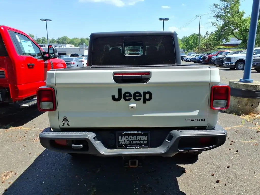 2020 Jeep Gladiator - $16,890