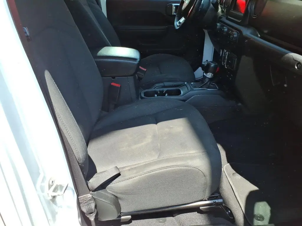 2020 Jeep Gladiator - $16,890