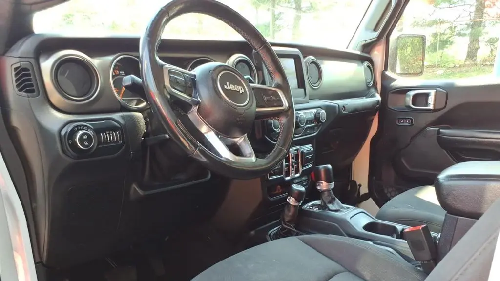 2020 Jeep Gladiator Sport