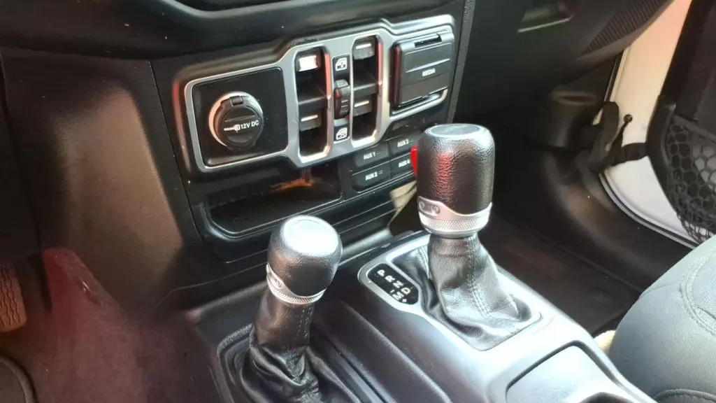 2020 Jeep Gladiator Sport