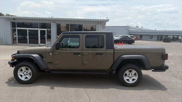 2020 Jeep Gladiator Sport