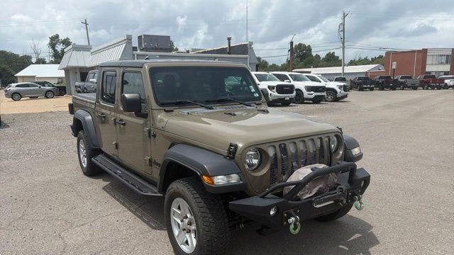 2020 Jeep Gladiator Sport