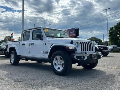 2021 Jeep Gladiator 4X4 Sport 4DR Crew Cab 5.0 FT. SB