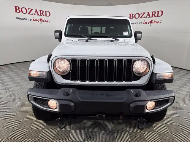 2024 Jeep Gladiator - $34,000
