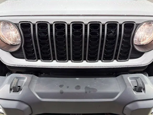 2024 Jeep Gladiator - $34,000