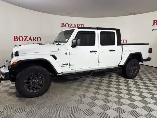 2024 Jeep Gladiator - $34,000