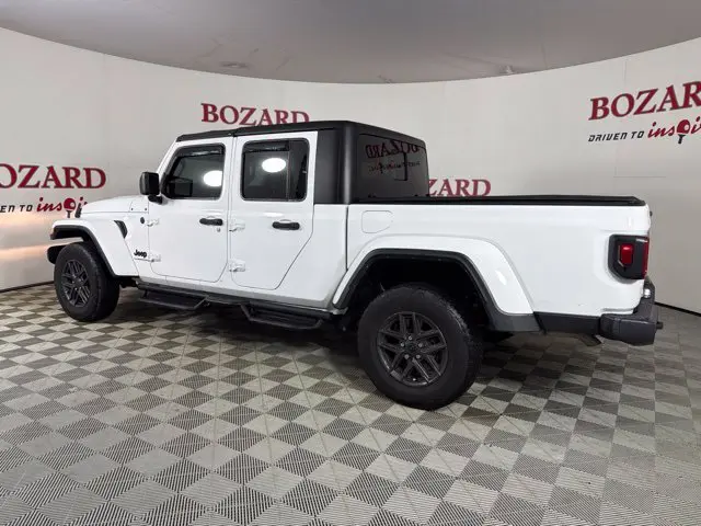 2024 Jeep Gladiator - $34,000