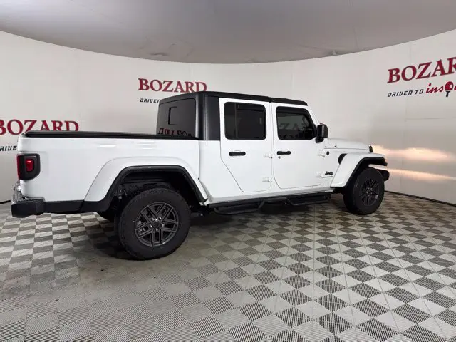 2024 Jeep Gladiator - $34,000
