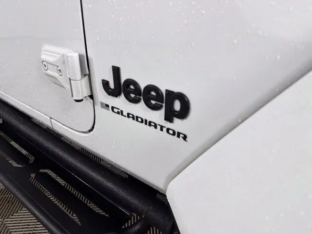 2024 Jeep Gladiator - $34,000