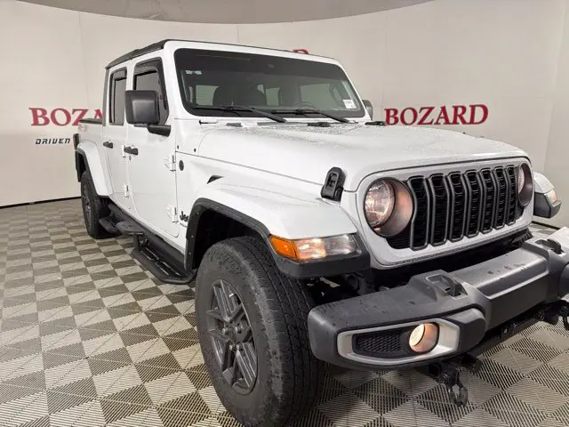 2024 Jeep Gladiator - $34,000