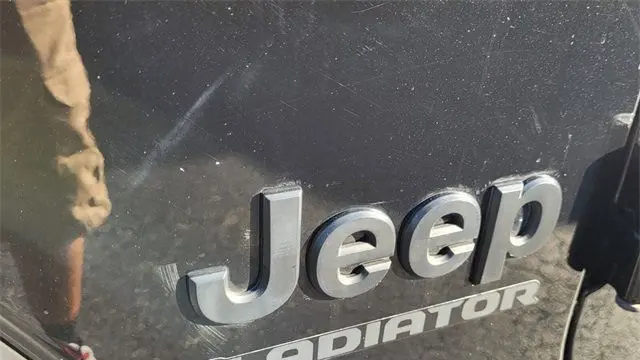 2020 Jeep Gladiator Sport