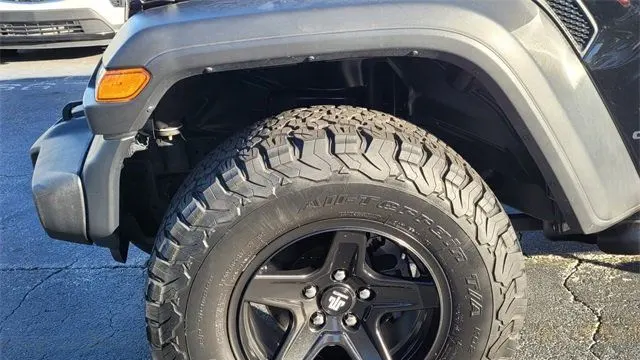 2020 Jeep Gladiator Sport