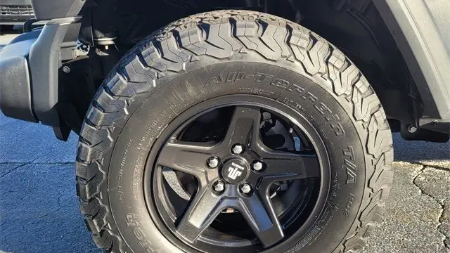 2020 Jeep Gladiator Sport
