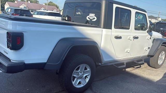 2020 Jeep Gladiator Sport