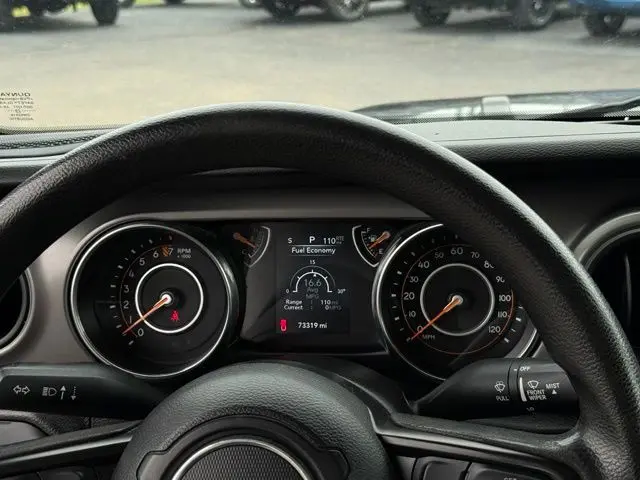 2022 Jeep Gladiator - $25,000