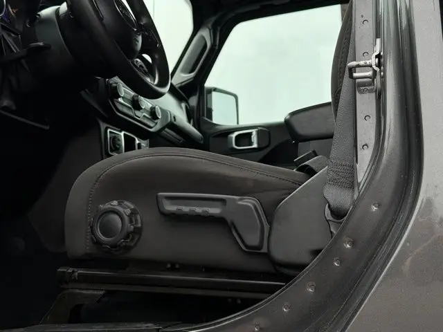 2022 Jeep Gladiator - $25,000