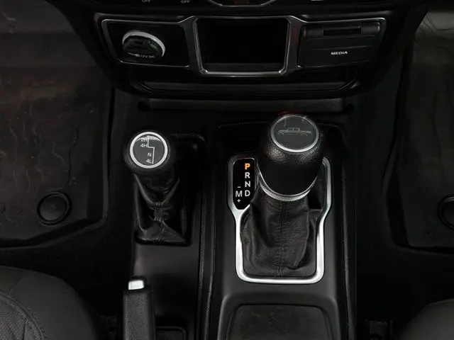 2022 Jeep Gladiator - $25,000