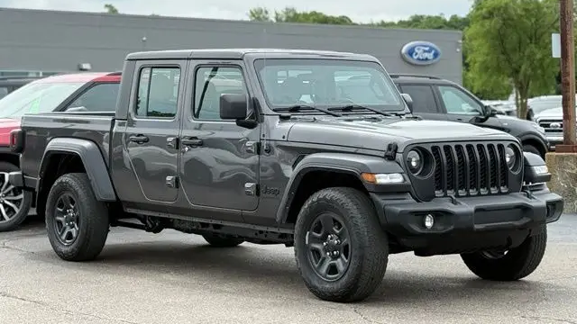 2022 Jeep Gladiator Sport