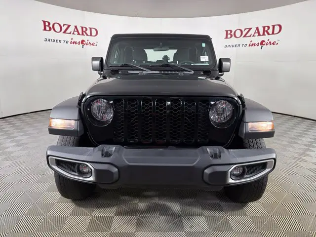 2023 Jeep Gladiator - $27,500