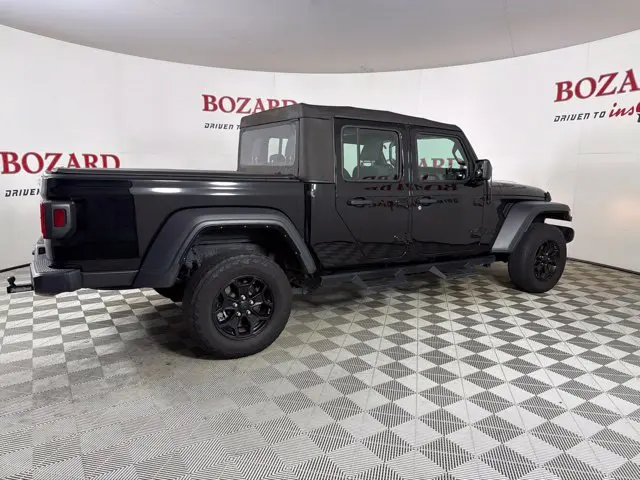 2023 Jeep Gladiator - $27,500
