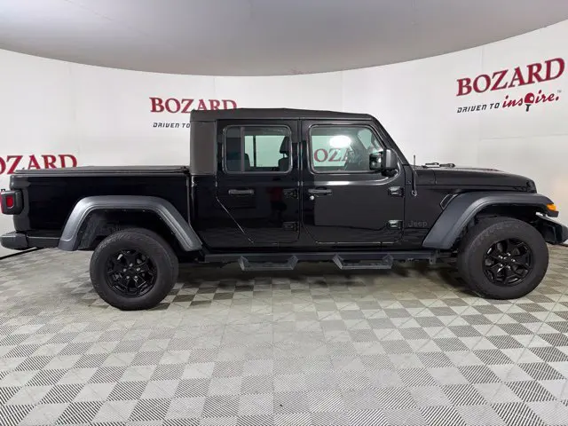 2023 Jeep Gladiator - $27,500