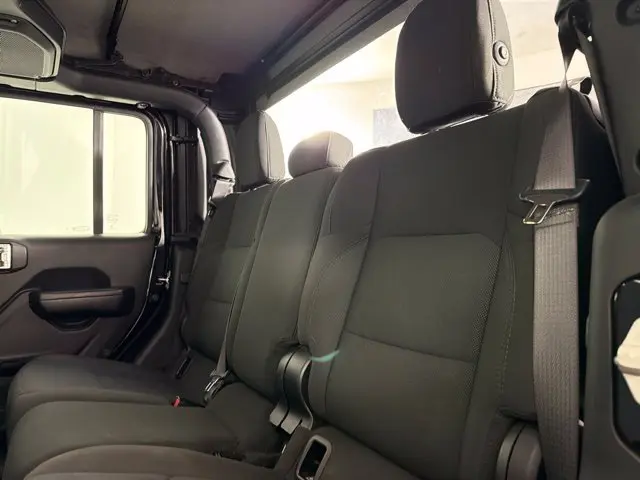 2023 Jeep Gladiator - $27,500