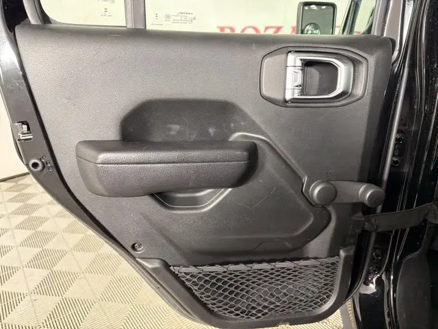 2023 Jeep Gladiator - $27,500