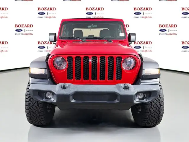2020 Jeep Gladiator - $19,000