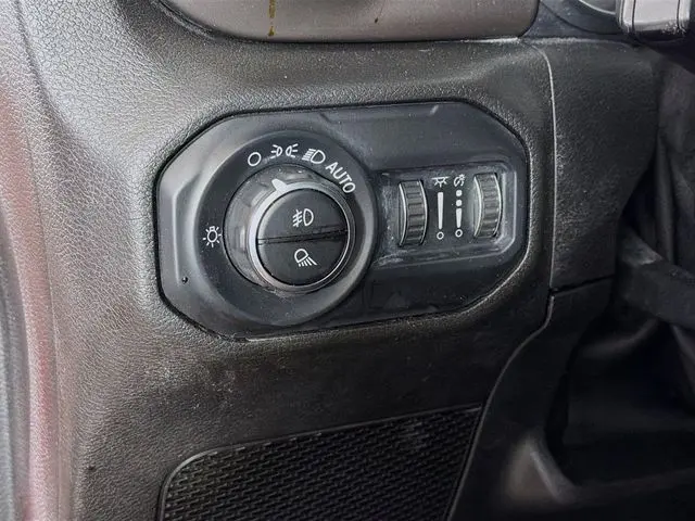 2020 Jeep Gladiator - $19,000