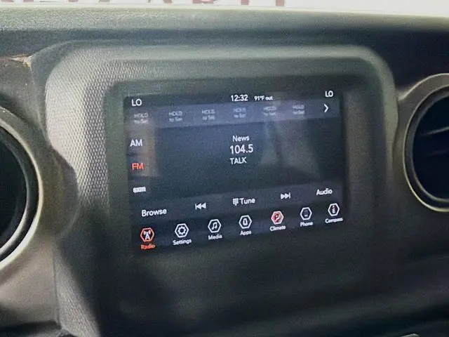 2020 Jeep Gladiator - $19,000