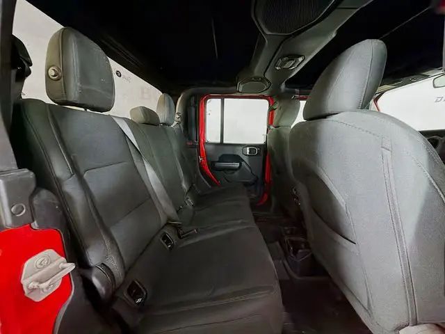 2020 Jeep Gladiator - $19,000