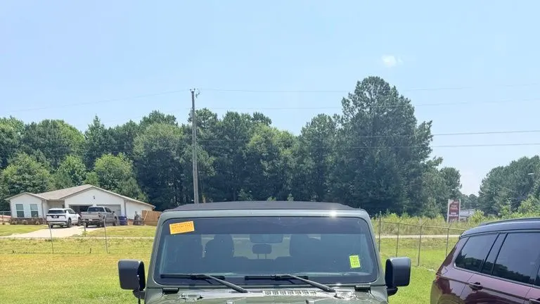 2023 Jeep Gladiator Sport