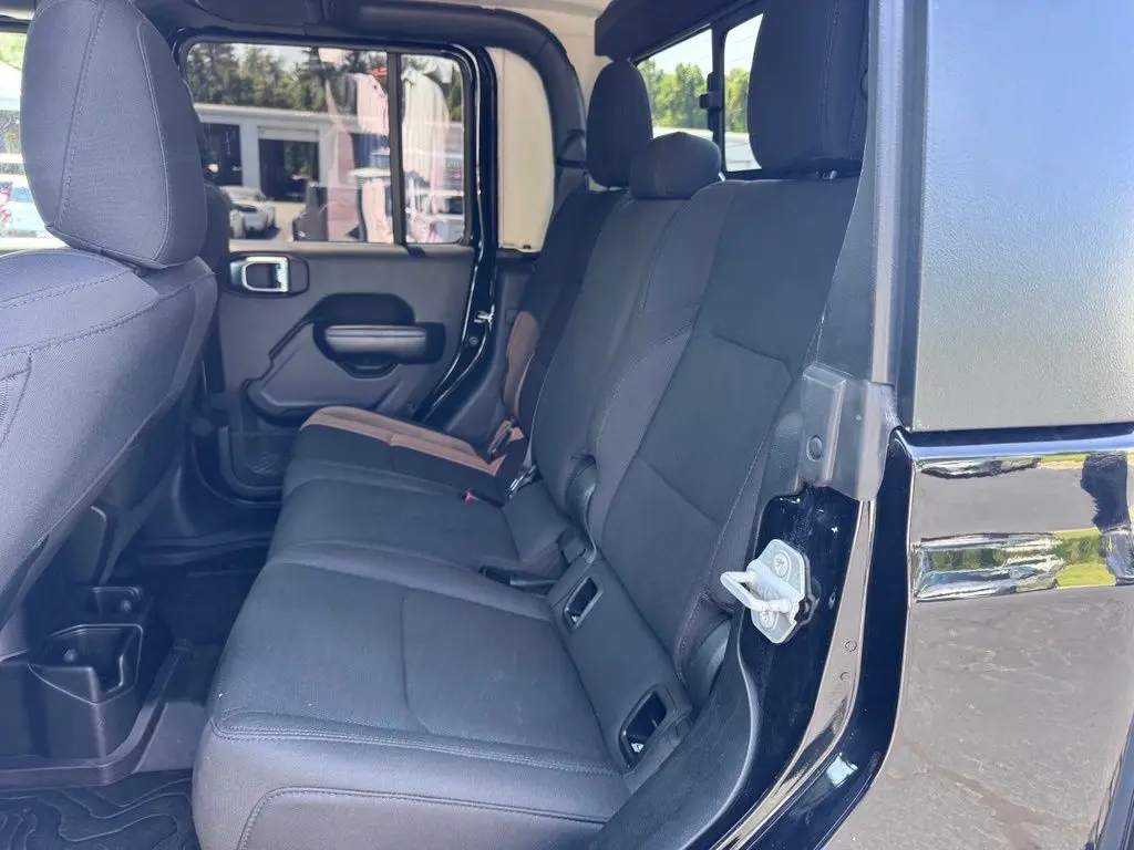 2020 Jeep Gladiator - $26,890