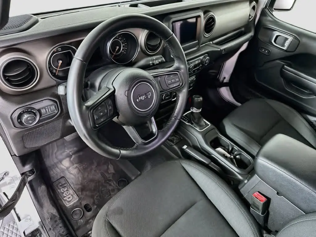 2020 Jeep Gladiator - $25,477