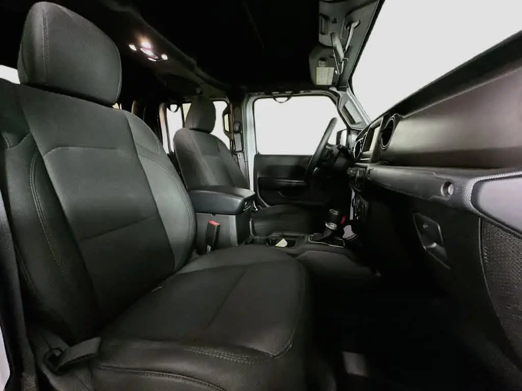 2020 Jeep Gladiator - $25,477