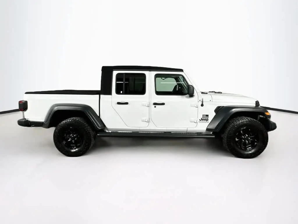 2020 Jeep Gladiator - $25,477