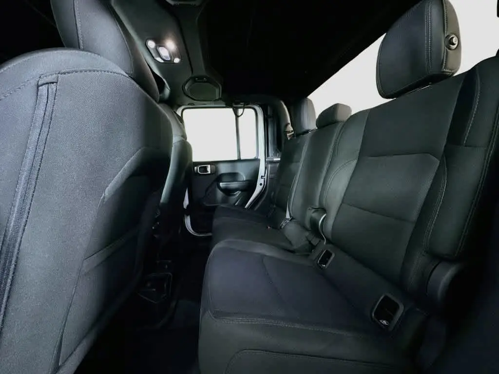 2020 Jeep Gladiator - $25,477