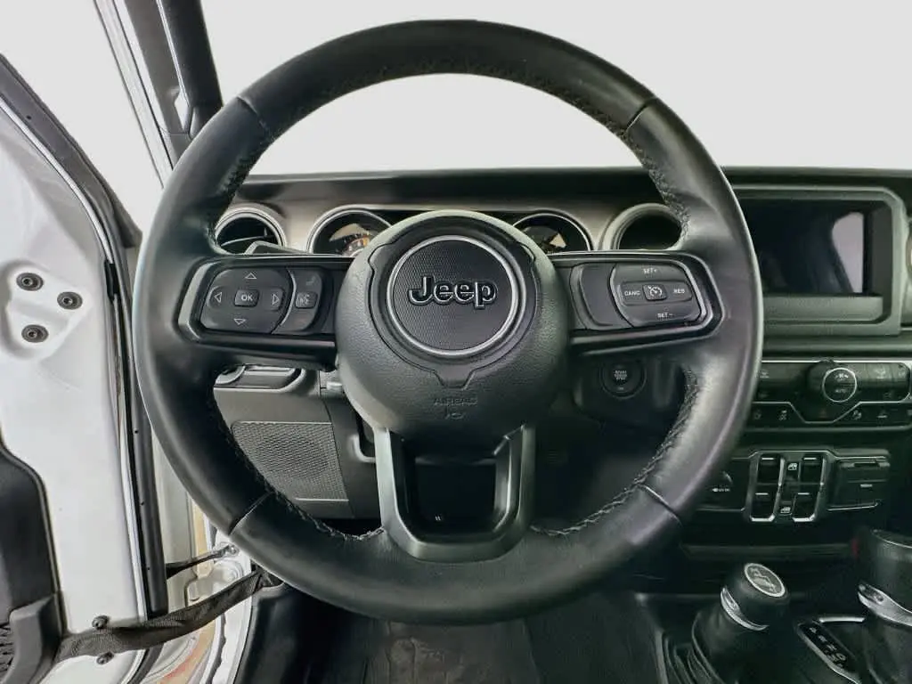 2020 Jeep Gladiator - $25,477