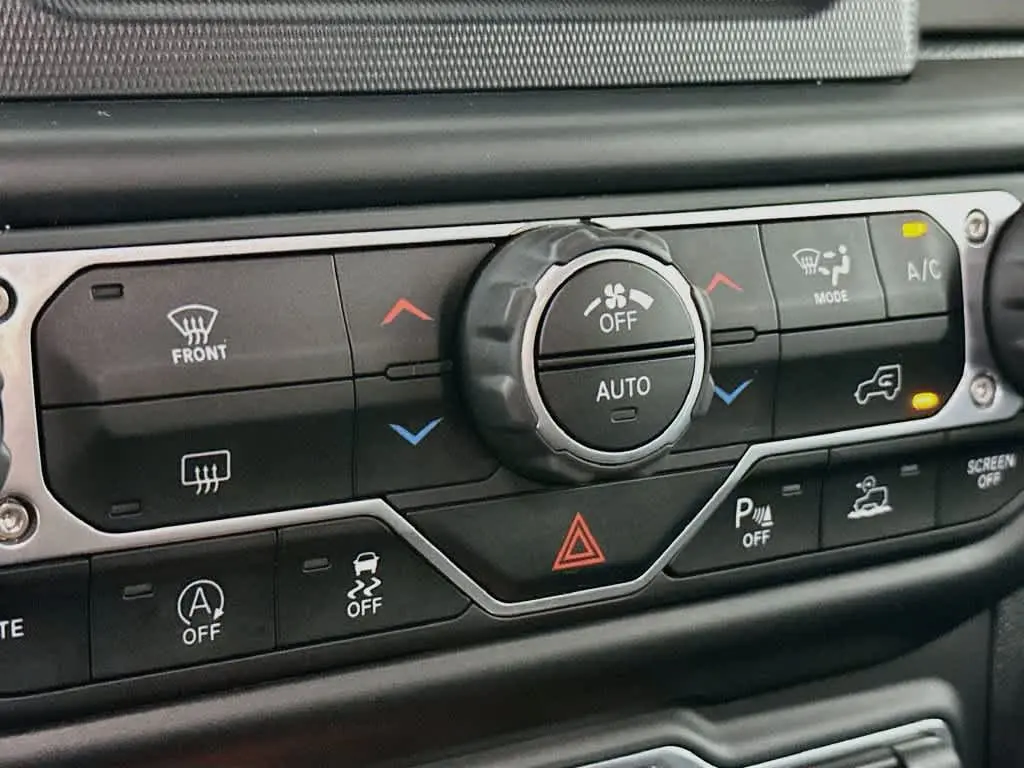 2020 Jeep Gladiator - $25,477