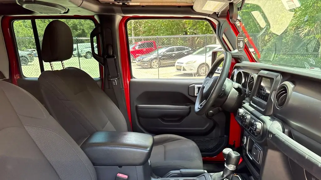 2023 Jeep Gladiator Sport