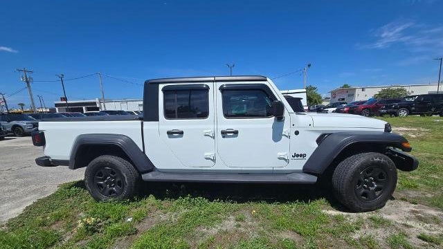 2024 Jeep Gladiator Sport