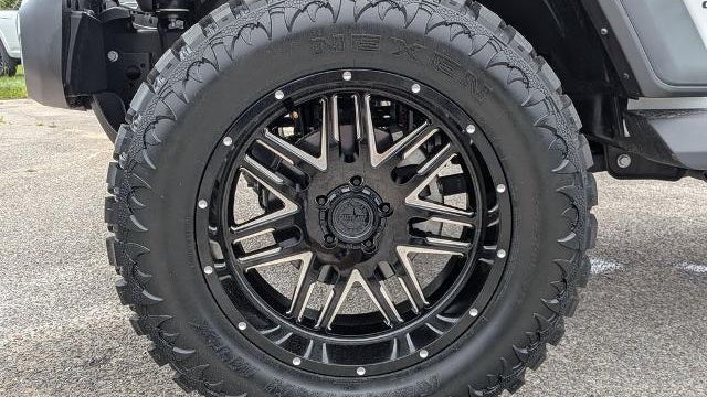 2024 Jeep Gladiator Sport