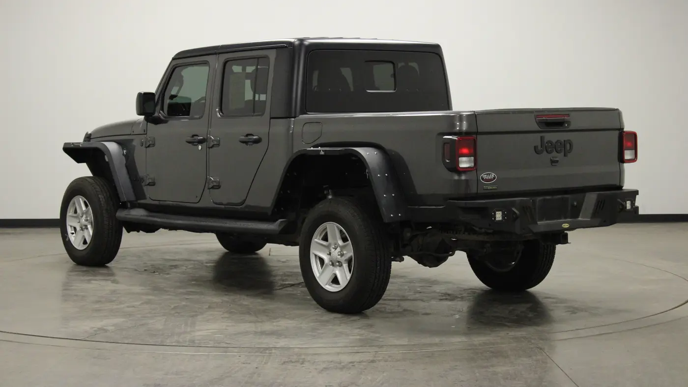 2022 Jeep Gladiator Sport