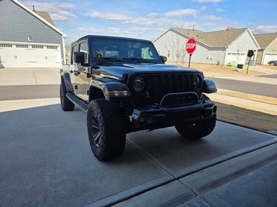 2021 Jeep Gladiator 4X4 Sport 4DR Crew Cab 5.0 FT. SB