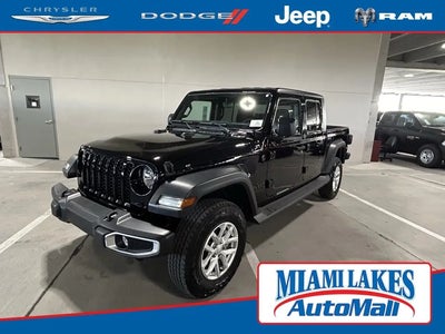 Photo of a 2023 Jeep Gladiator 4X4 Willys Sport 4DR Crew Cab 5.0 FT. SB for sale