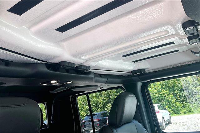 2023 Jeep Gladiator - $38,660