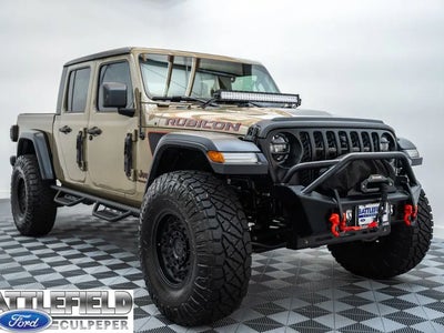 Photo of a 2020 Jeep Gladiator 4X4 Launch Edition 4DR Crew Cab 5.0 FT. SB for sale