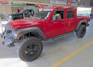 2020 Jeep Gladiator with Firecracker Red Clearcoat Exterior