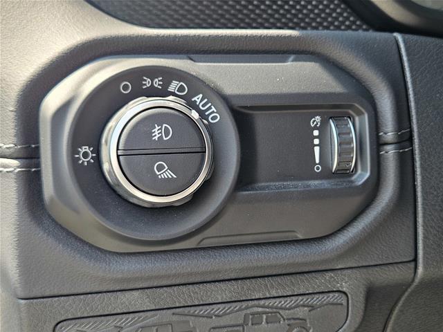 2024 Jeep Gladiator